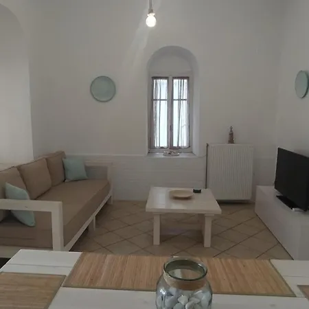House Paraporti Semesterbostad