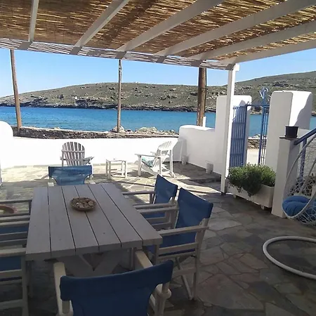 House Paraporti * Andros Town